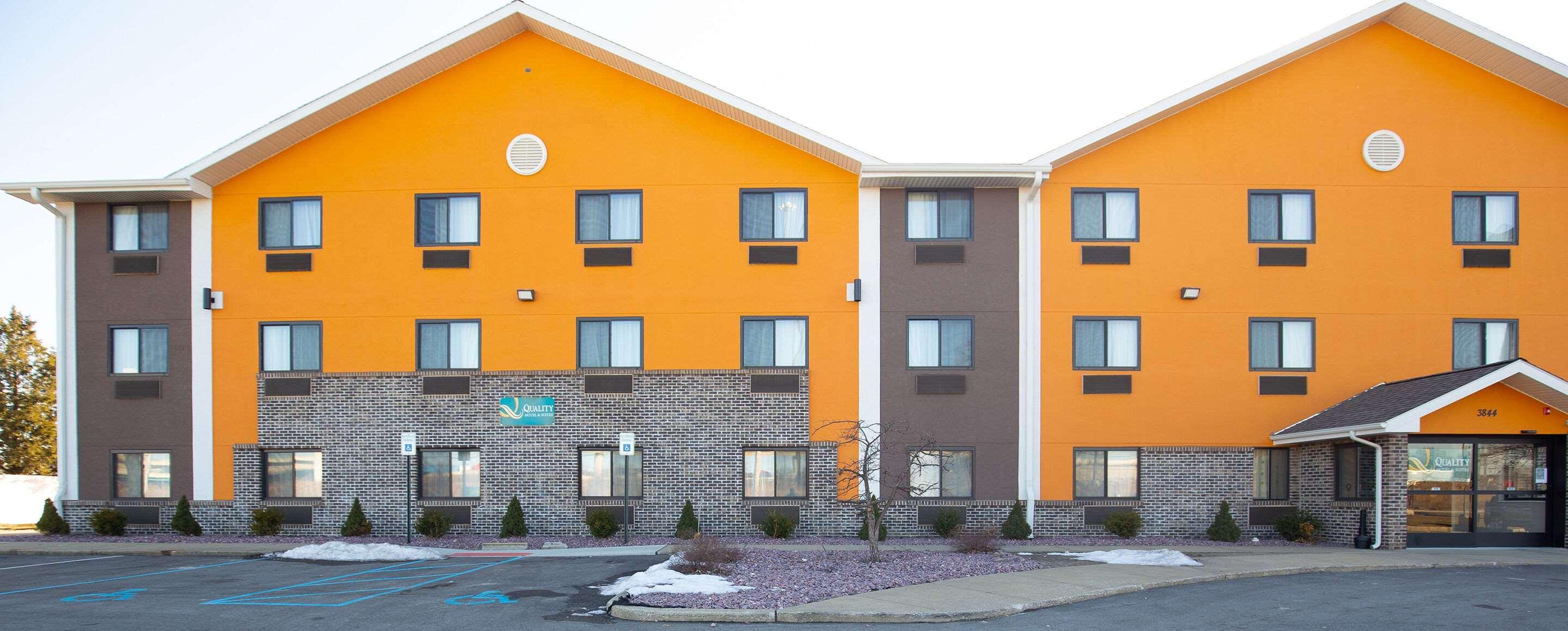 Quality Inn & Suites Hammond Near I-8090 Экстерьер фото